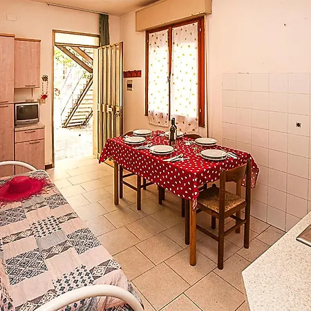 Gorgeous In With Kitchen